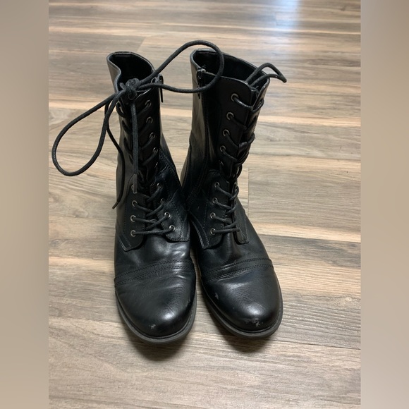 Women’s black boots size 7.5 - Picture 3 of 8